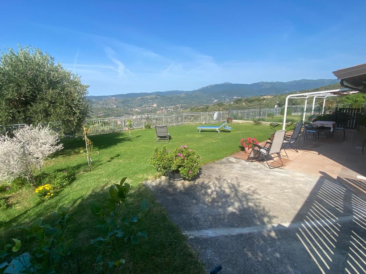 インペリア Casa Vista Mare - Superb Garden And Parking Includedヴィラ エクステリア 写真