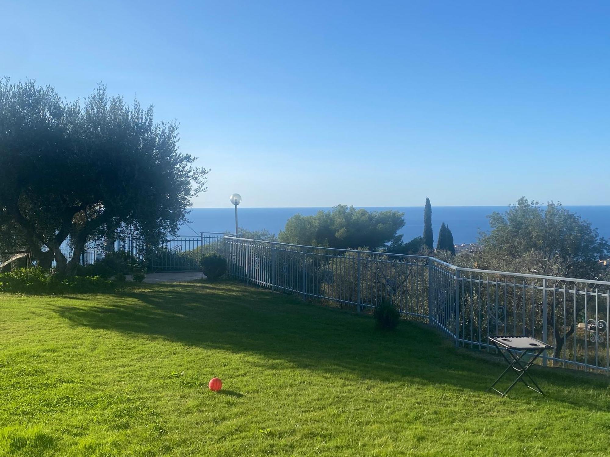 インペリア Casa Vista Mare - Superb Garden And Parking Includedヴィラ エクステリア 写真