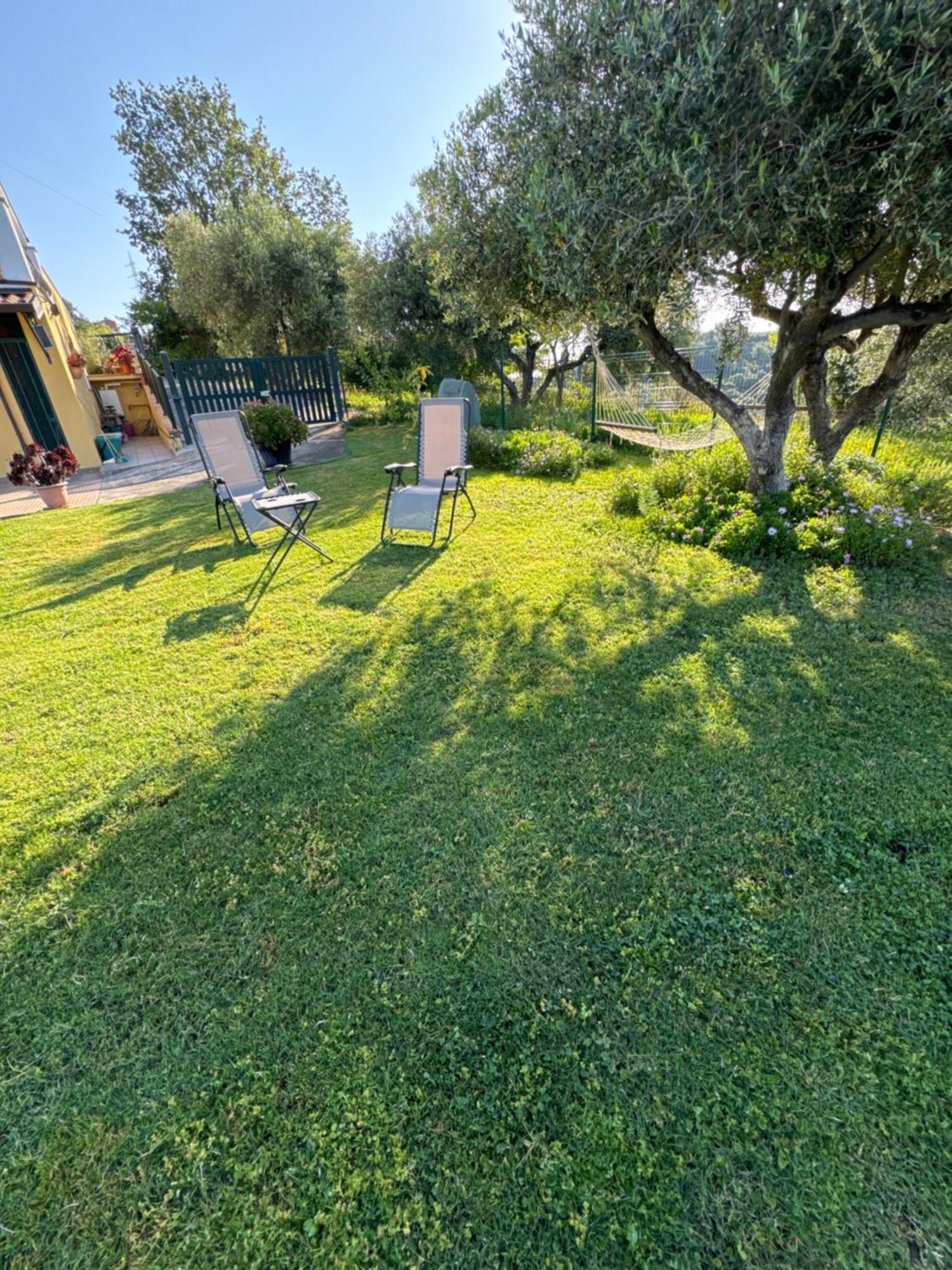 インペリア Casa Vista Mare - Superb Garden And Parking Includedヴィラ エクステリア 写真